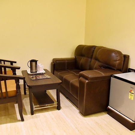 Hotel Vinayak 勒克瑙 外观 照片