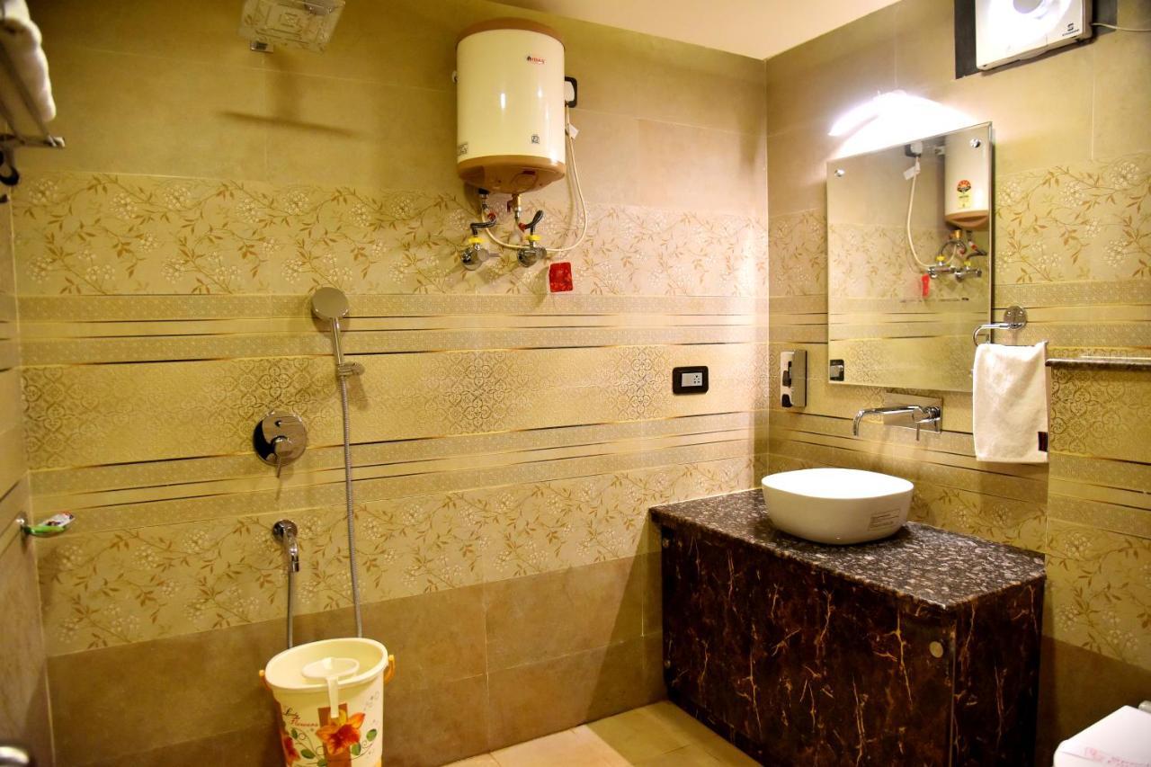 Hotel Vinayak 勒克瑙 外观 照片