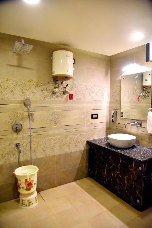Hotel Vinayak 勒克瑙 外观 照片