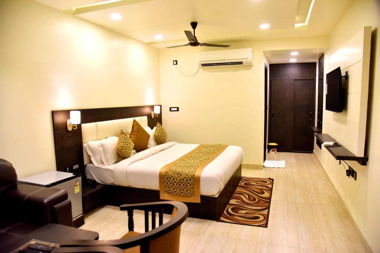 Hotel Vinayak 勒克瑙 外观 照片