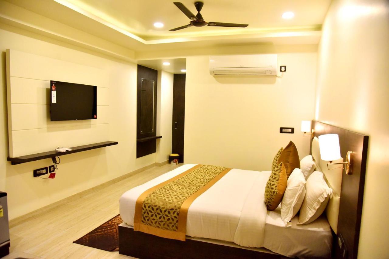 Hotel Vinayak 勒克瑙 外观 照片