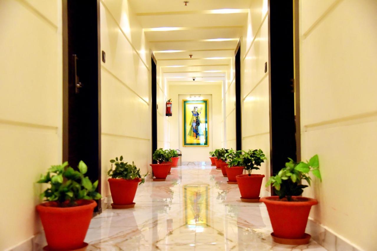 Hotel Vinayak 勒克瑙 外观 照片
