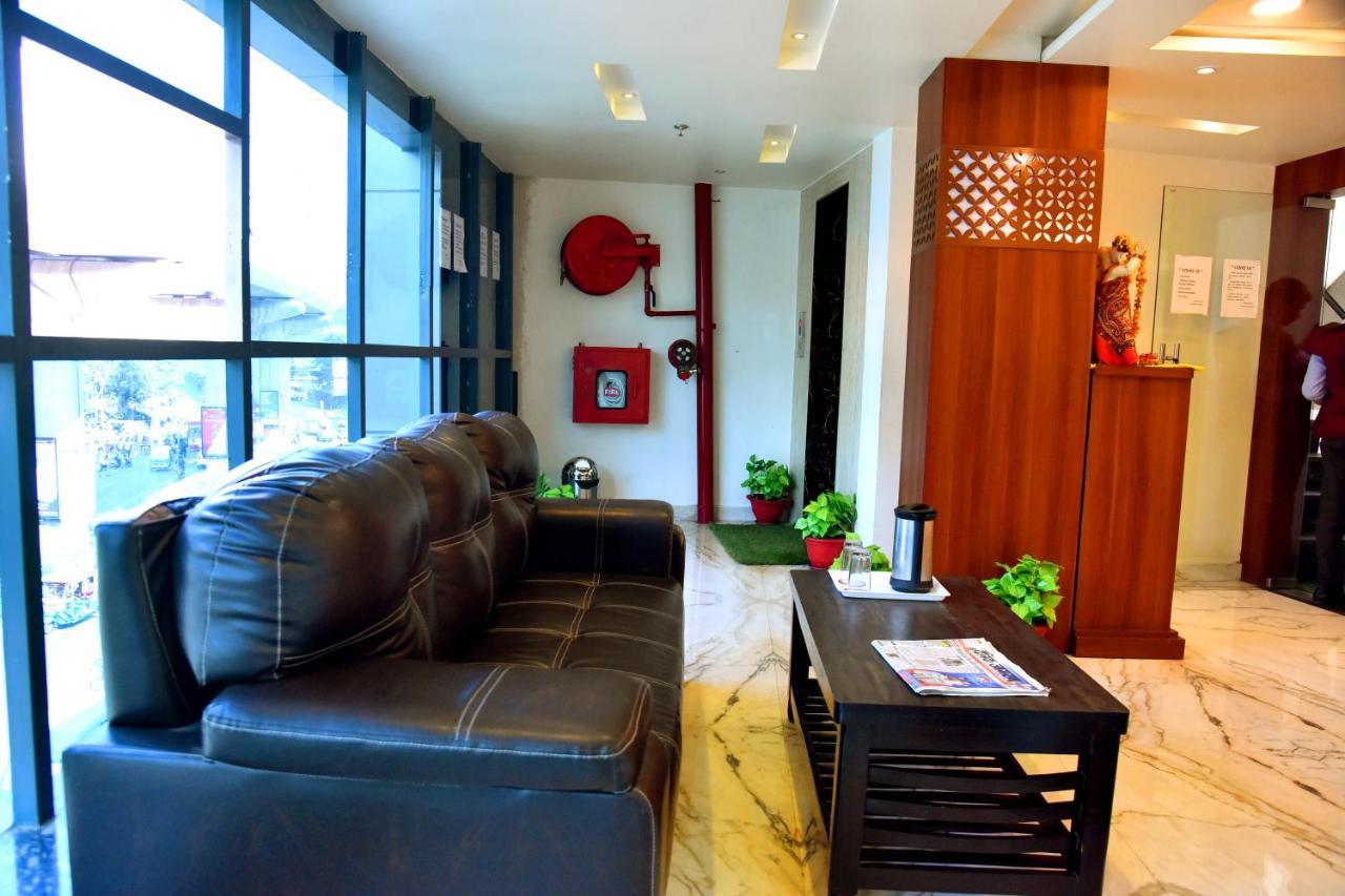 Hotel Vinayak 勒克瑙 外观 照片