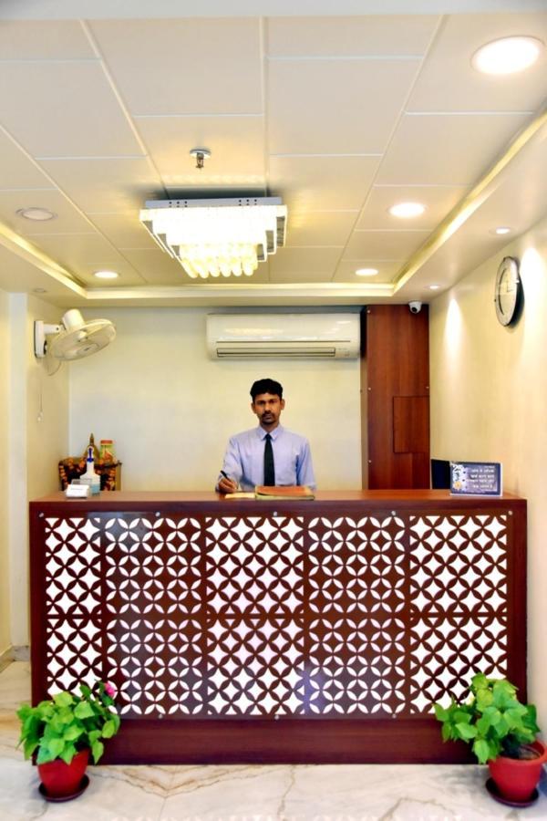 Hotel Vinayak 勒克瑙 外观 照片